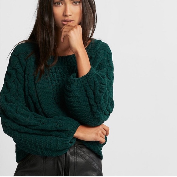 Express Sweaters - EXPRESS Hunter green sweater Small scoop neck balloon sleeves chenille knit